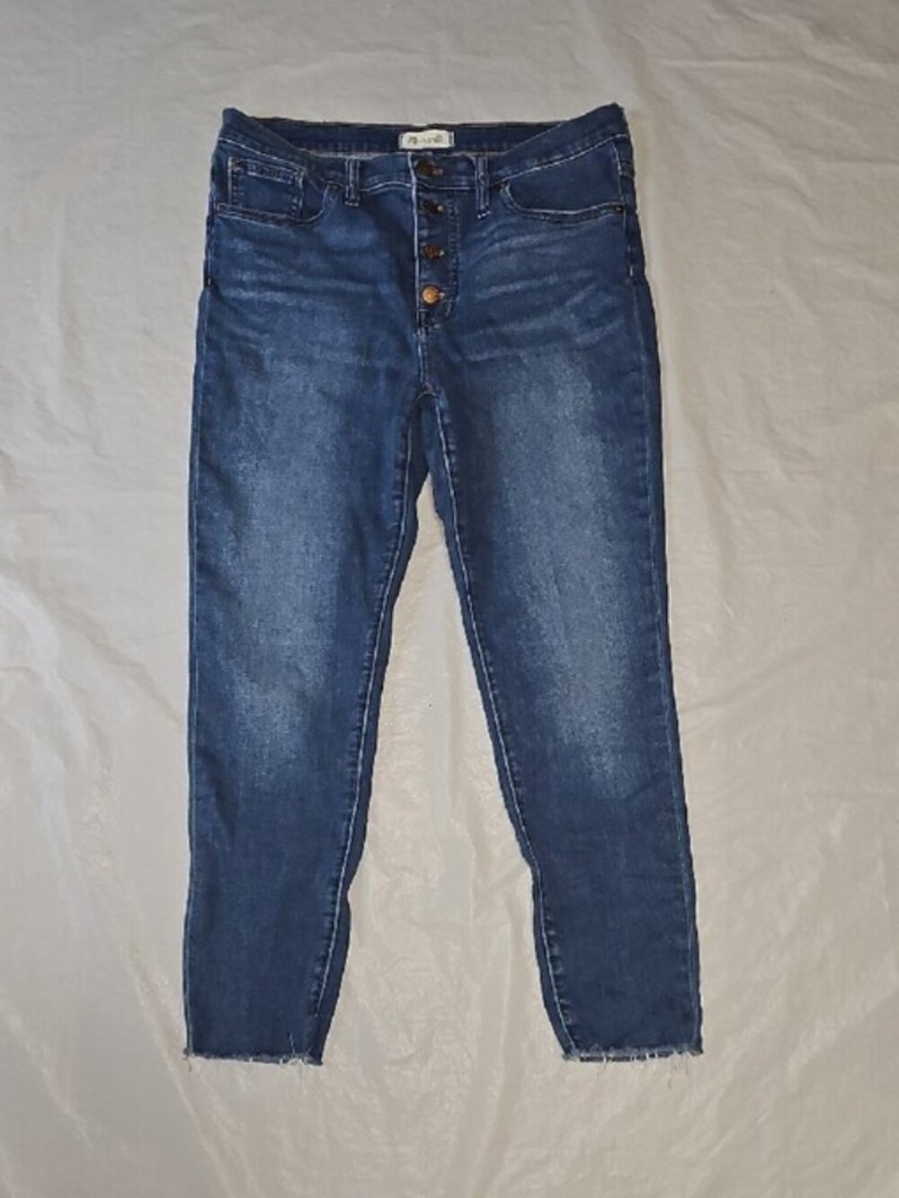 Madewell Size 31, 9" Mid-Rise Skinny Jeans Used